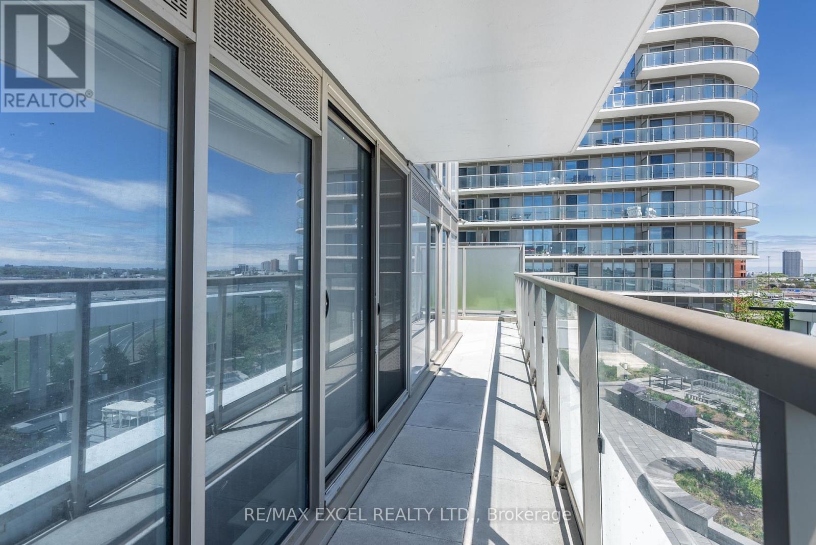 












925 - 2031 KENNEDY ROAD

,
Toronto (Agincourt South-Malvern West),




Ontario
M1T0B8

