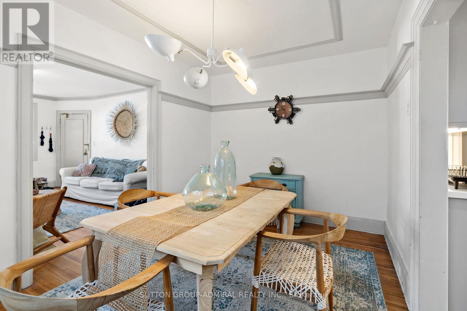 












49 & 51 WINEVA AVENUE

,
Toronto (The Beaches),




Ontario
M4E2T1

