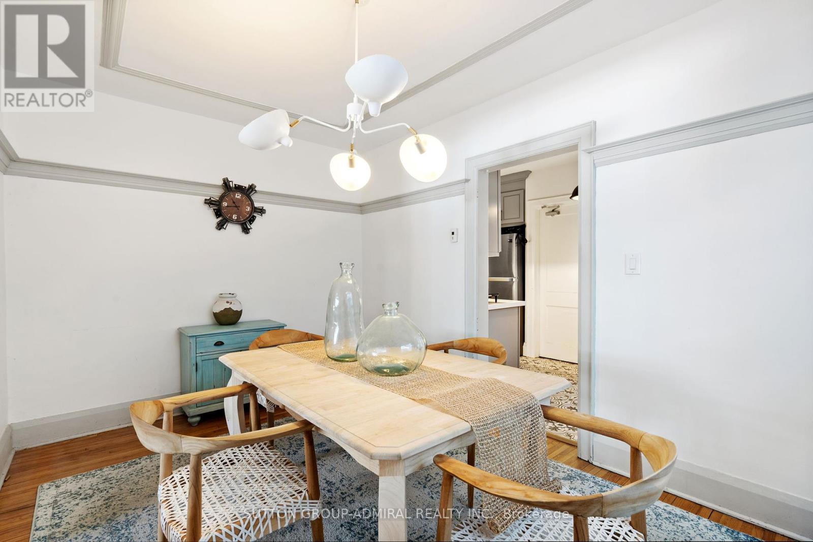 












49 & 51 WINEVA AVENUE

,
Toronto (The Beaches),




Ontario
M4E2T1

