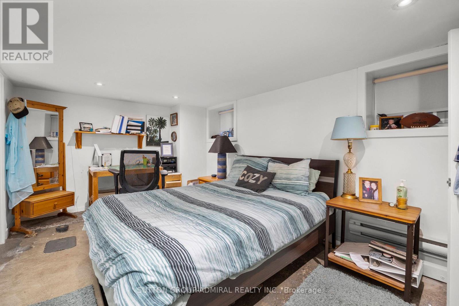 












49 & 51 WINEVA AVENUE

,
Toronto (The Beaches),




Ontario
M4E2T1


