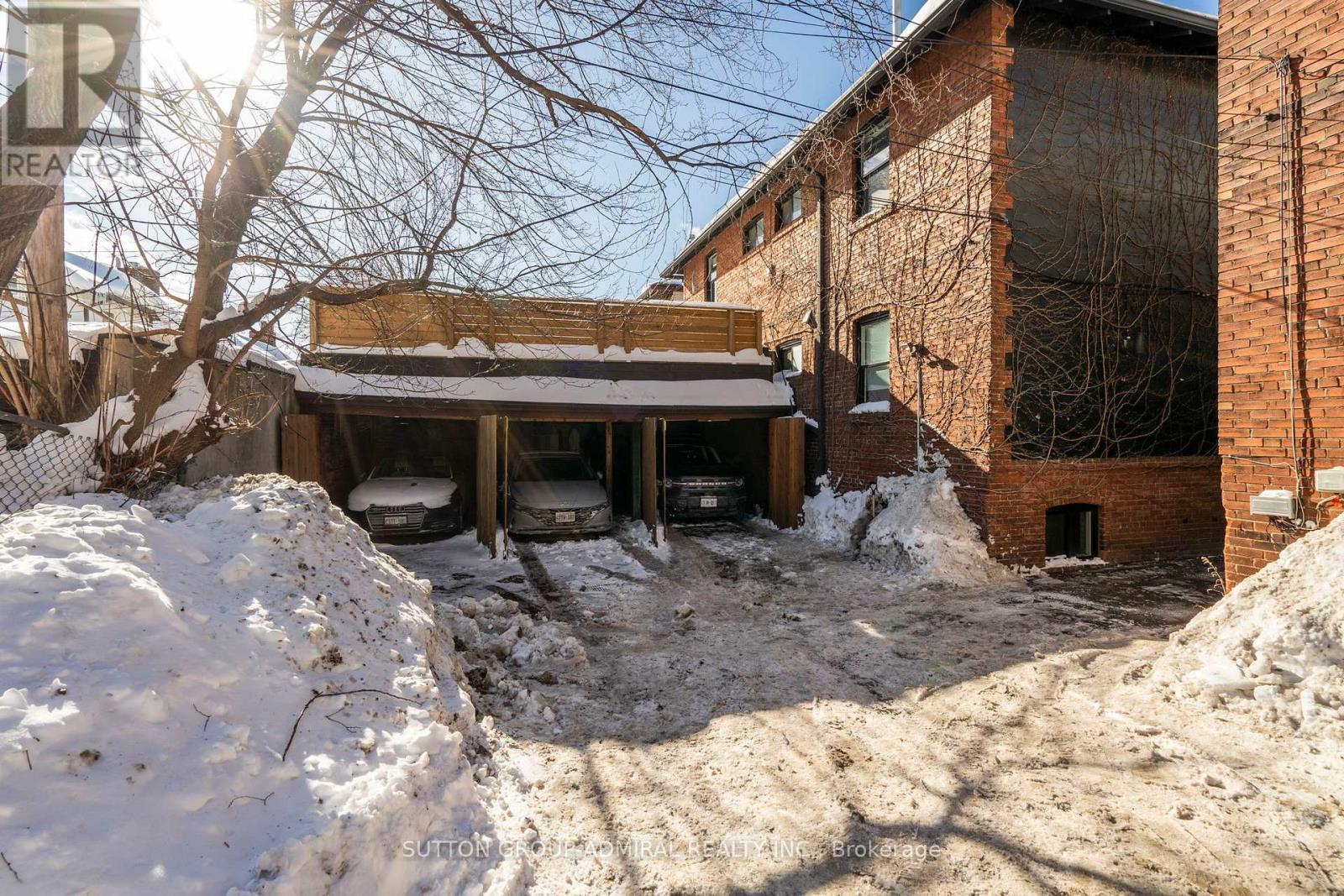 












49 & 51 WINEVA AVENUE

,
Toronto (The Beaches),




Ontario
M4E2T1

