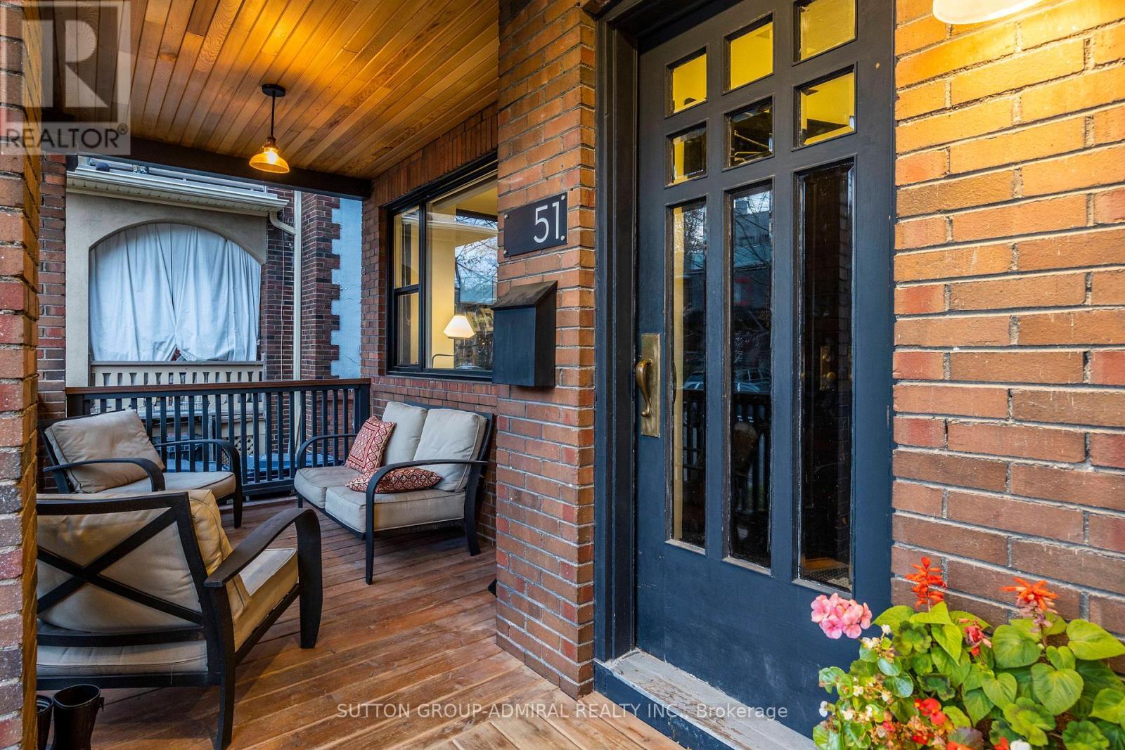 












49 & 51 WINEVA AVENUE

,
Toronto (The Beaches),




Ontario
M4E2T1

