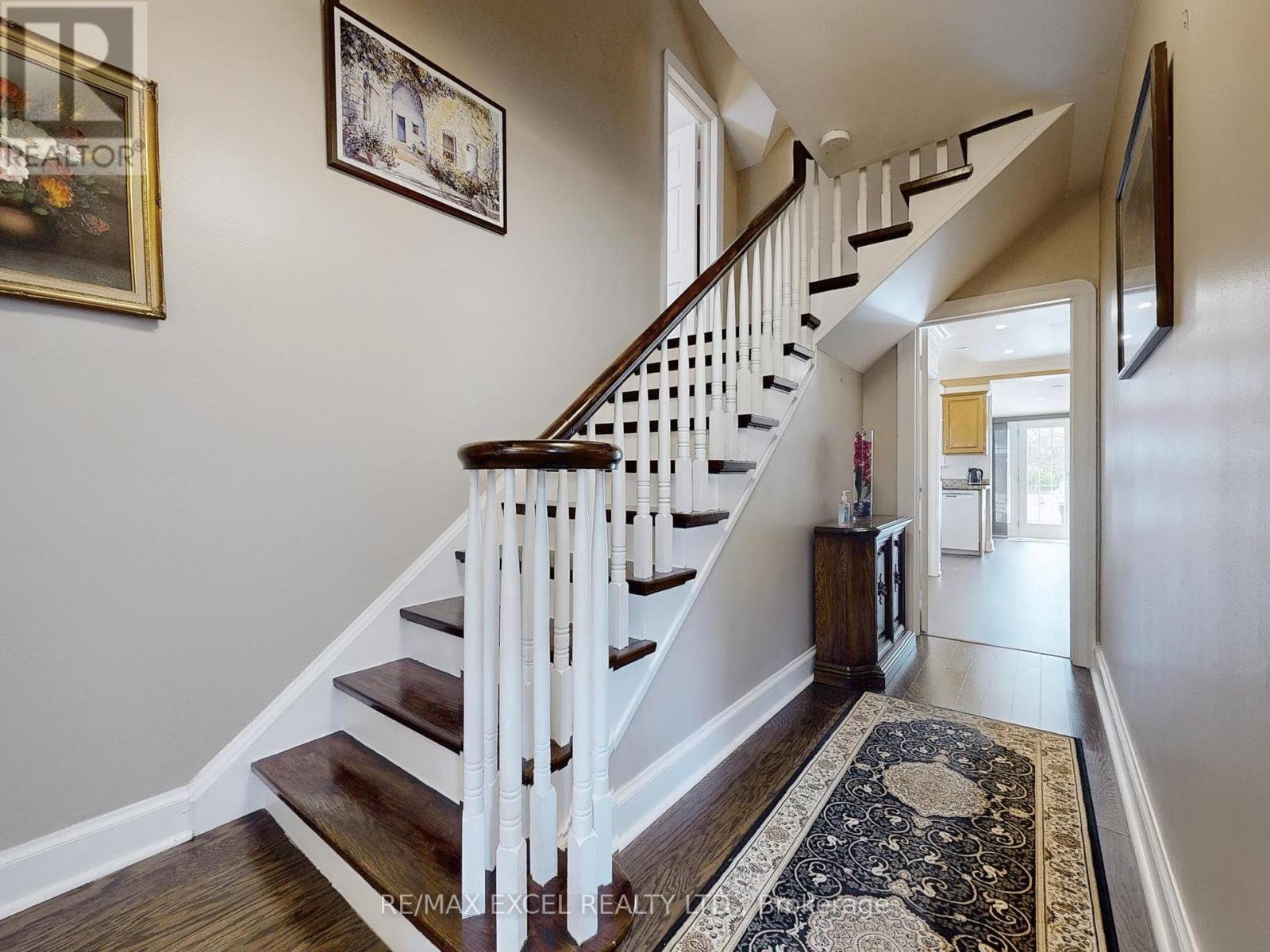 












341 RICHMOND STREET

,
Oshawa (O'Neill),




Ontario
L1G1E8

