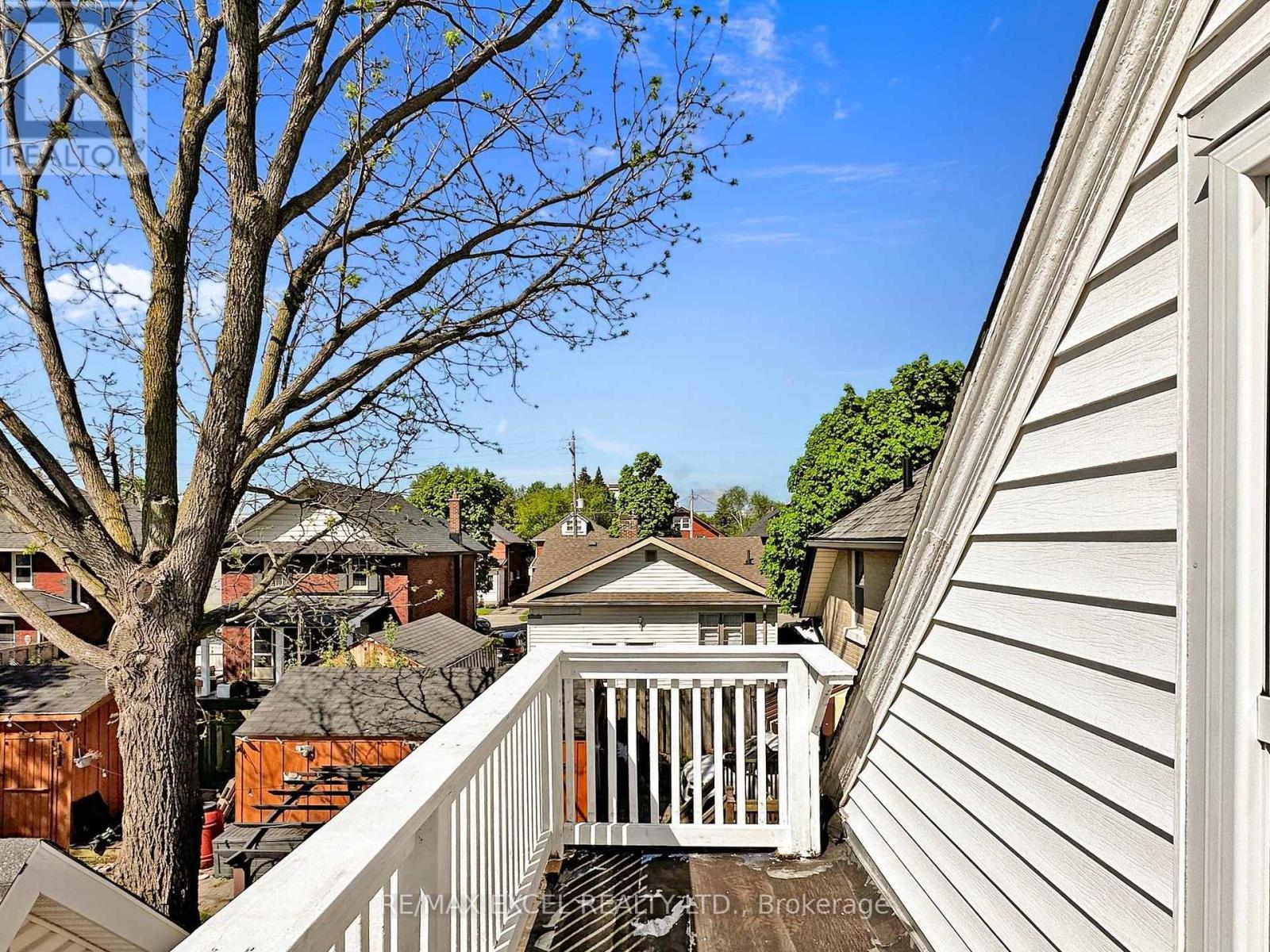 












341 RICHMOND STREET

,
Oshawa (O'Neill),




Ontario
L1G1E8

