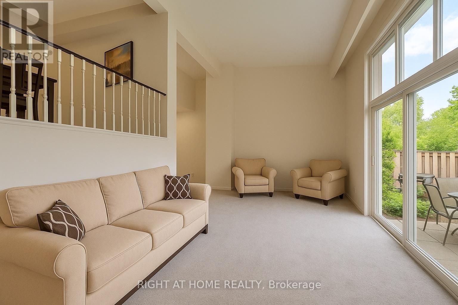 












43 - 286 SPRUCEWOOD COURT

,
Toronto (L'Amoreaux),




Ontario
M1W1P9


