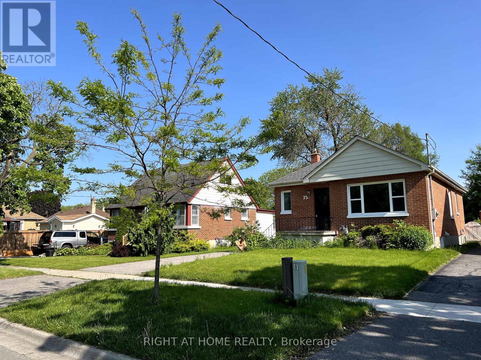 












75 PONTIAC AVENUE

,
Oshawa (Centennial),




Ontario
L1G3M1

