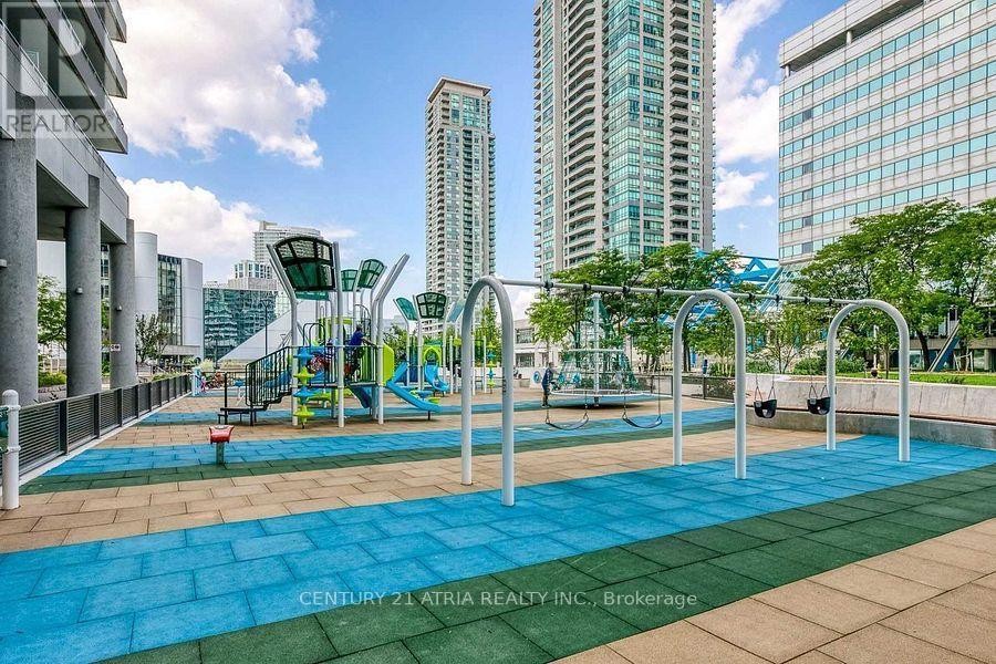 












711 - 60 TOWN CENTRE COURT

,
Toronto (Bendale),




Ontario
M1P0B1

