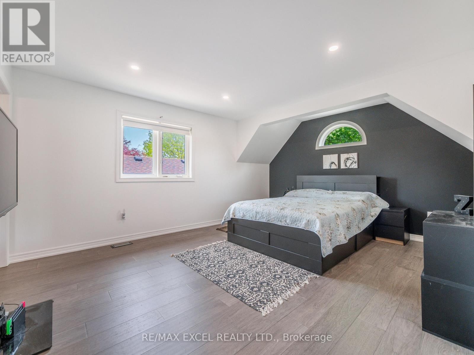 












143 SAMAC TRAIL

,
Oshawa (Samac),




Ontario
L1G7V9

