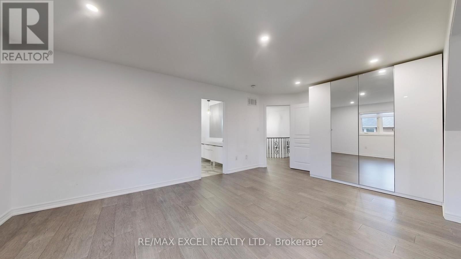 












143 SAMAC TRAIL

,
Oshawa (Samac),




Ontario
L1G7V9

