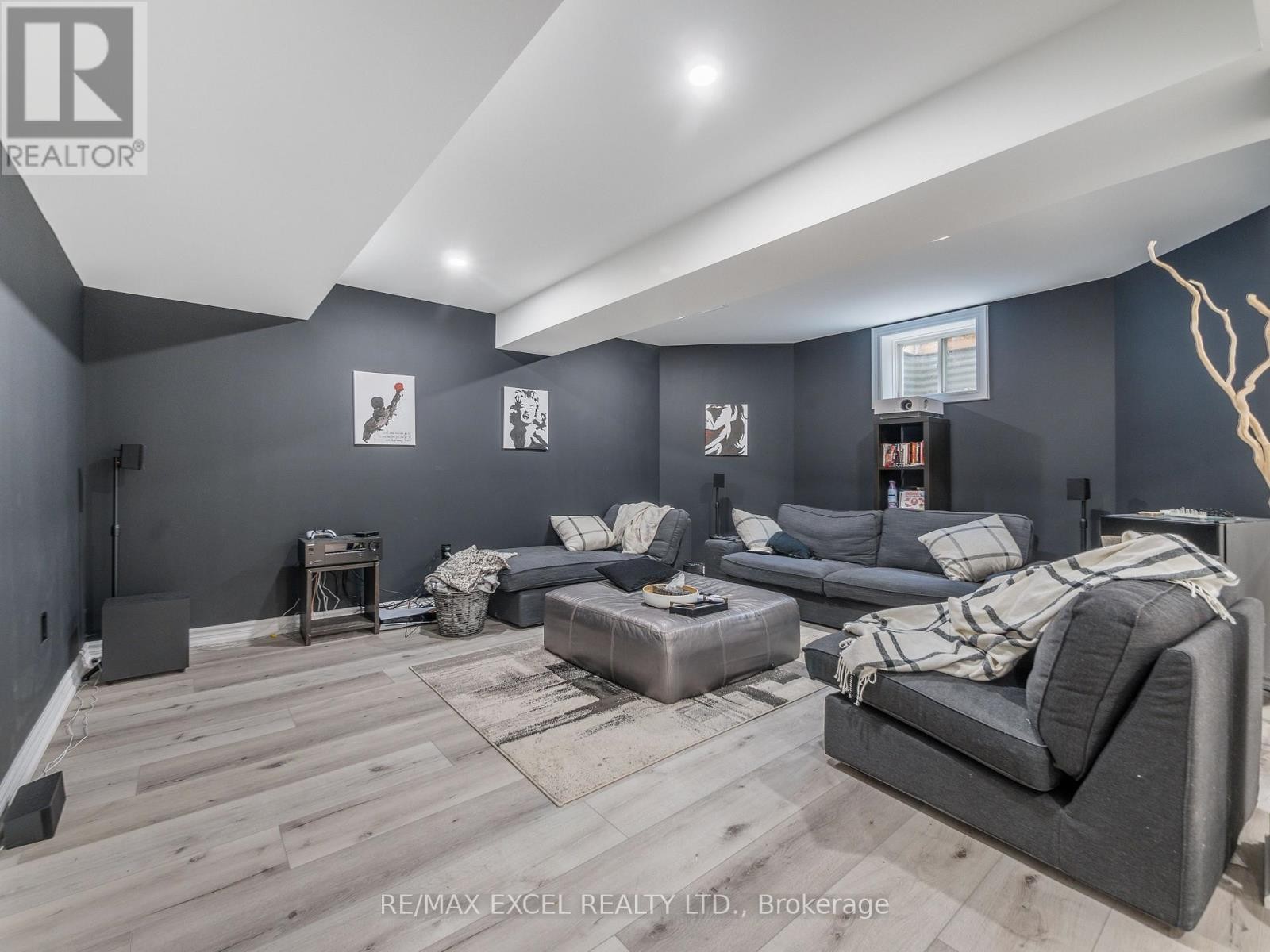 












143 SAMAC TRAIL

,
Oshawa (Samac),




Ontario
L1G7V9

