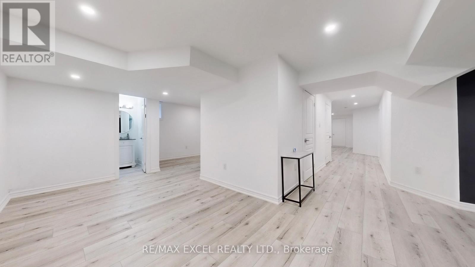 












143 SAMAC TRAIL

,
Oshawa (Samac),




Ontario
L1G7V9

