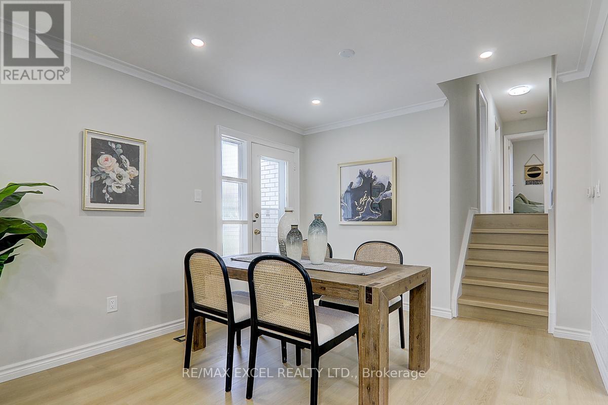 












121 AMBERJACK BOULEVARD

,
Toronto (Woburn),




Ontario
M1H2J6

