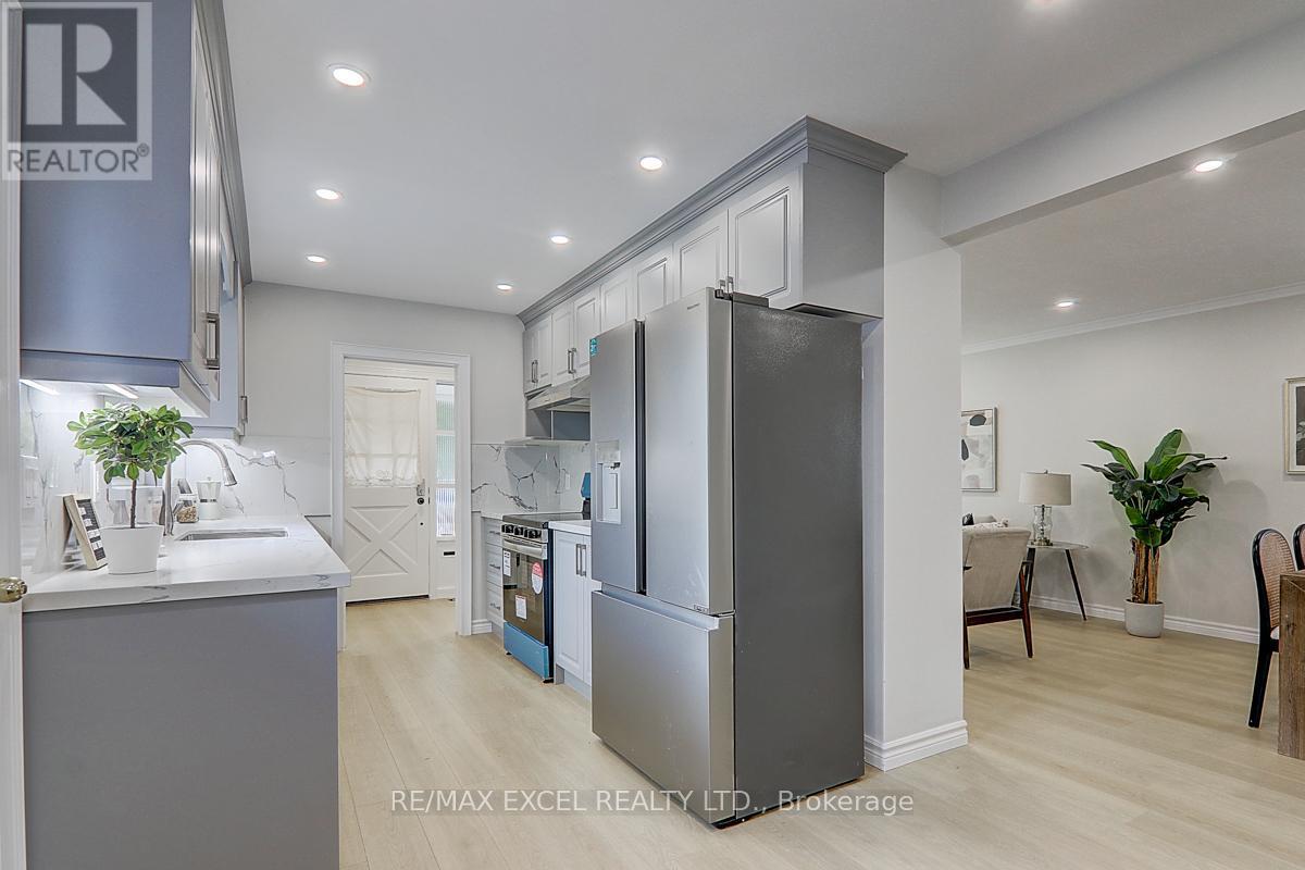 












121 AMBERJACK BOULEVARD

,
Toronto (Woburn),




Ontario
M1H2J6

