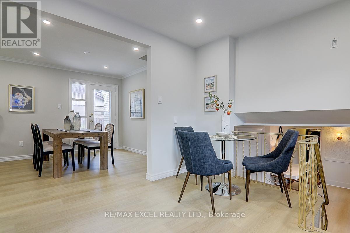 












121 AMBERJACK BOULEVARD

,
Toronto (Woburn),




Ontario
M1H2J6


