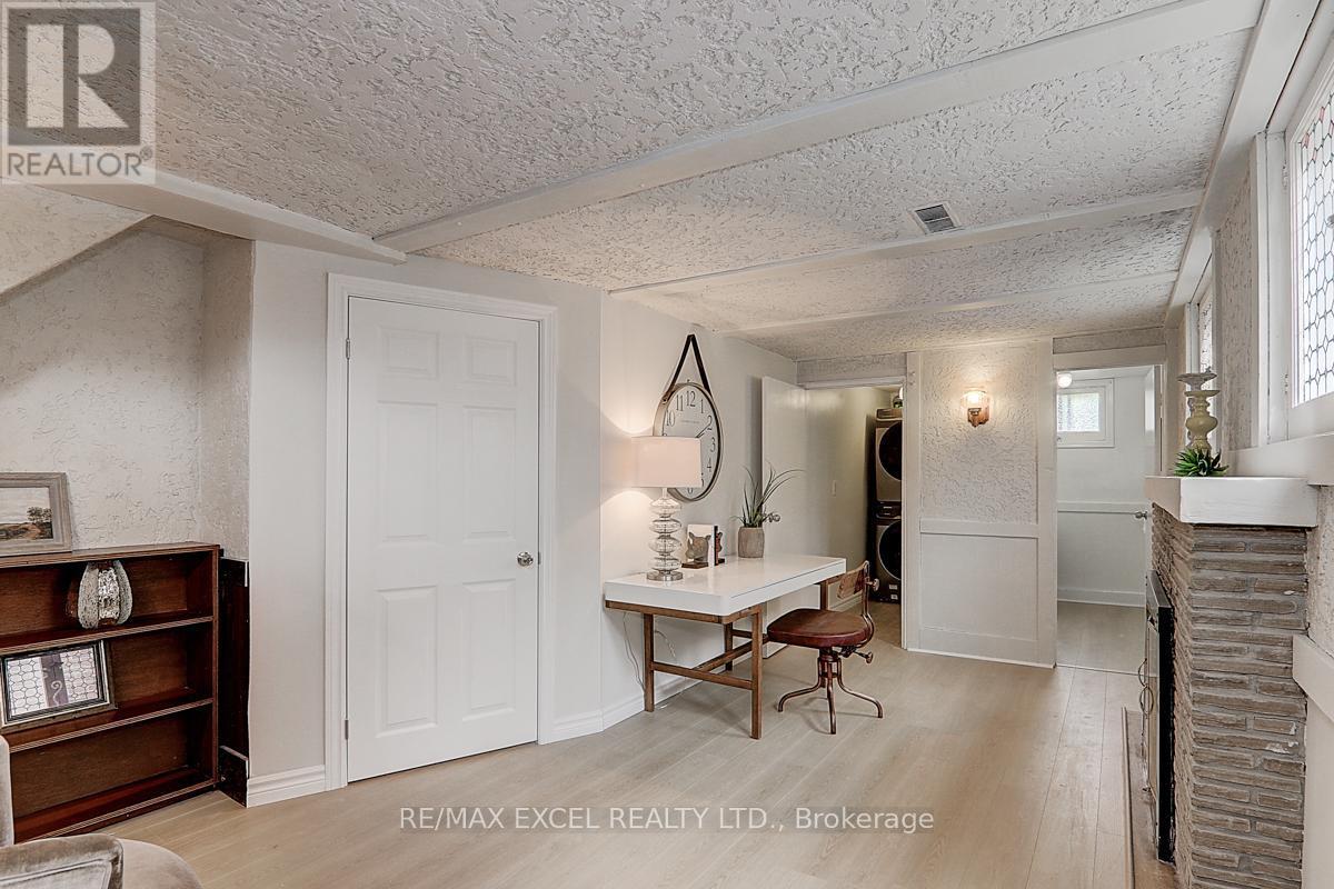 












121 AMBERJACK BOULEVARD

,
Toronto (Woburn),




Ontario
M1H2J6

