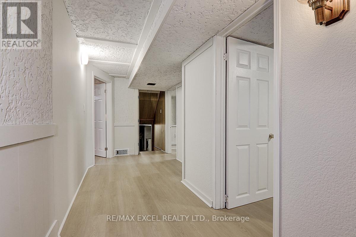 












121 AMBERJACK BOULEVARD

,
Toronto (Woburn),




Ontario
M1H2J6

