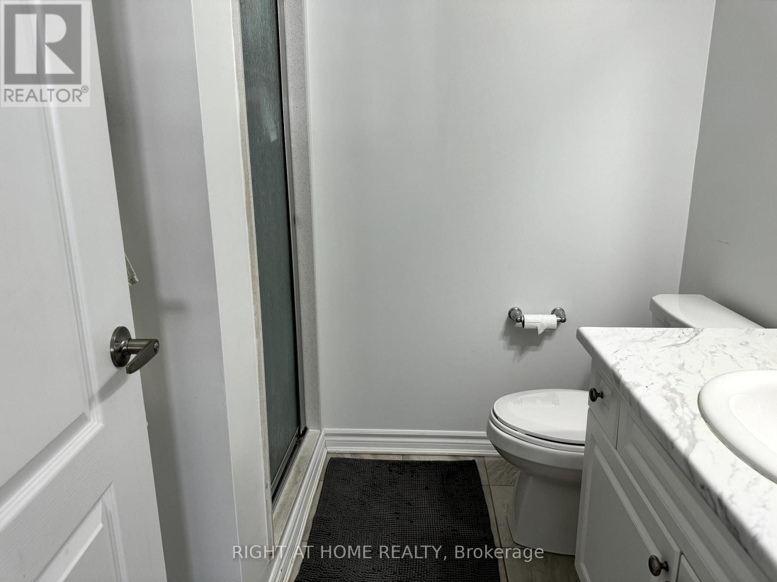 












72 AYERS CRESCENT

,
Toronto (Clairlea-Birchmount),




Ontario
M1L0C4

