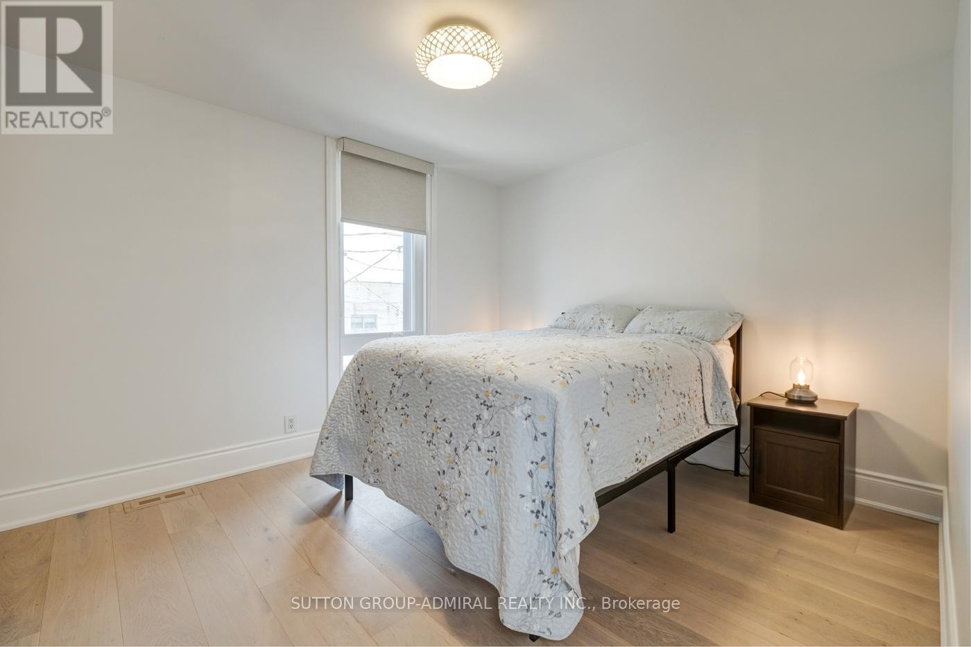 












MAIN & 2ND FLOOR - 70 CARLAW AVENUE

,
Toronto (South Riverdale),




Ontario
M4M2R7

