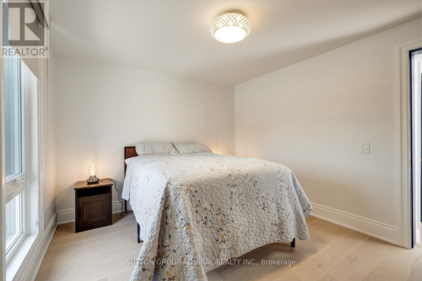 












MAIN & 2ND FLOOR - 70 CARLAW AVENUE

,
Toronto (South Riverdale),




Ontario
M4M2R7

