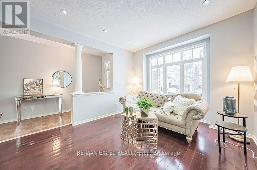 












3 HEADON AVENUE

,
Ajax (Central East),




Ontario
L1Z1R4

