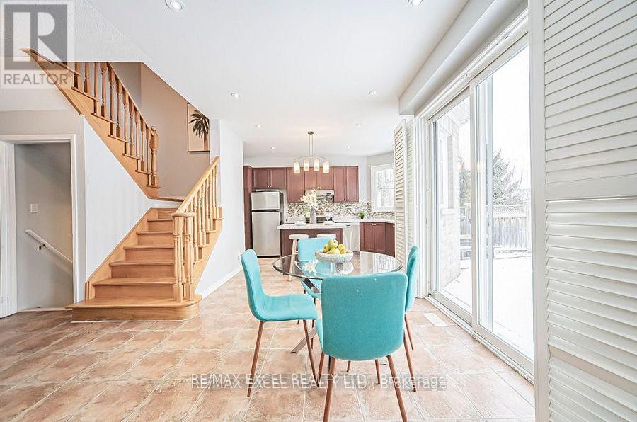 












3 HEADON AVENUE

,
Ajax (Central East),




Ontario
L1Z1R4

