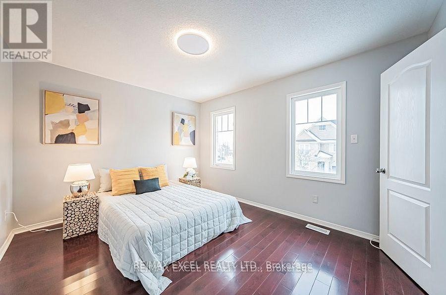 












3 HEADON AVENUE

,
Ajax (Central East),




Ontario
L1Z1R4

