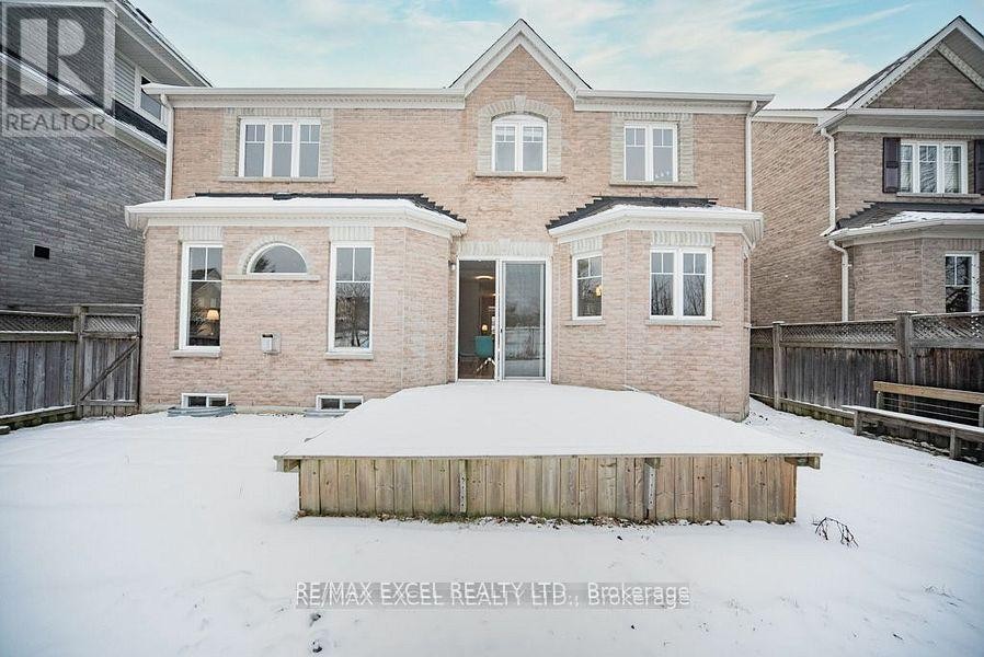 












3 HEADON AVENUE

,
Ajax (Central East),




Ontario
L1Z1R4

