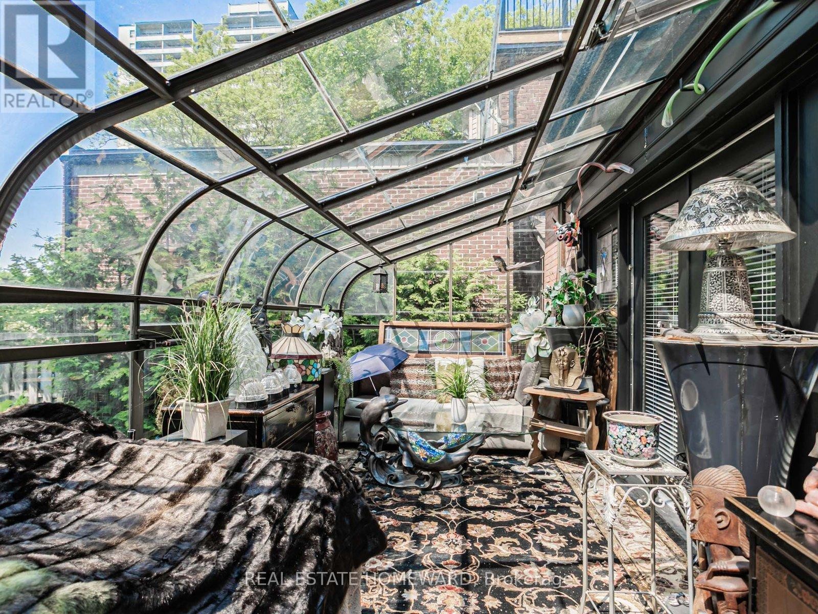 












39 WOLFREY AVENUE

,
Toronto (North Riverdale),




Ontario
M4K1K9

