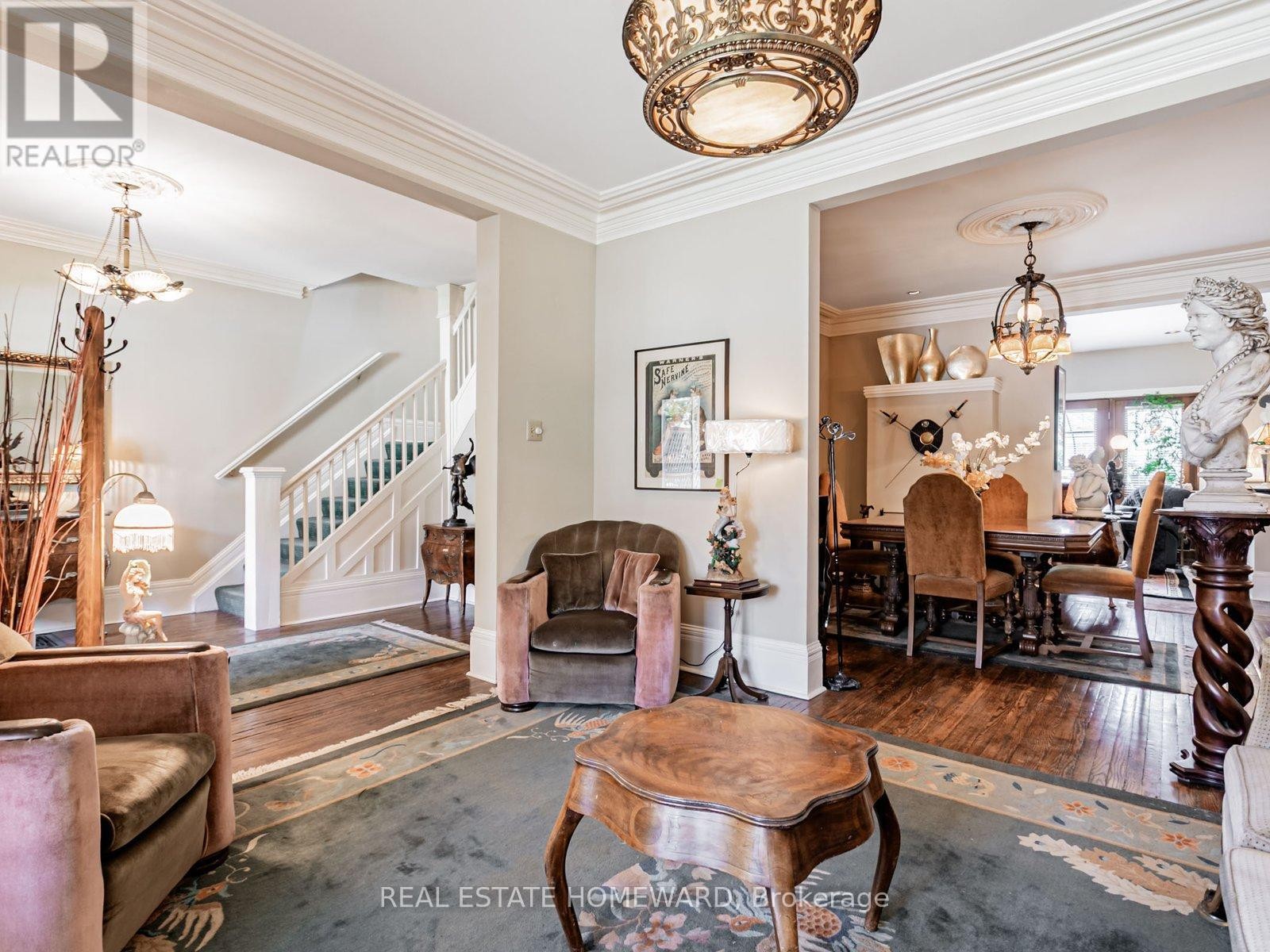 












39 WOLFREY AVENUE

,
Toronto (North Riverdale),




Ontario
M4K1K9


