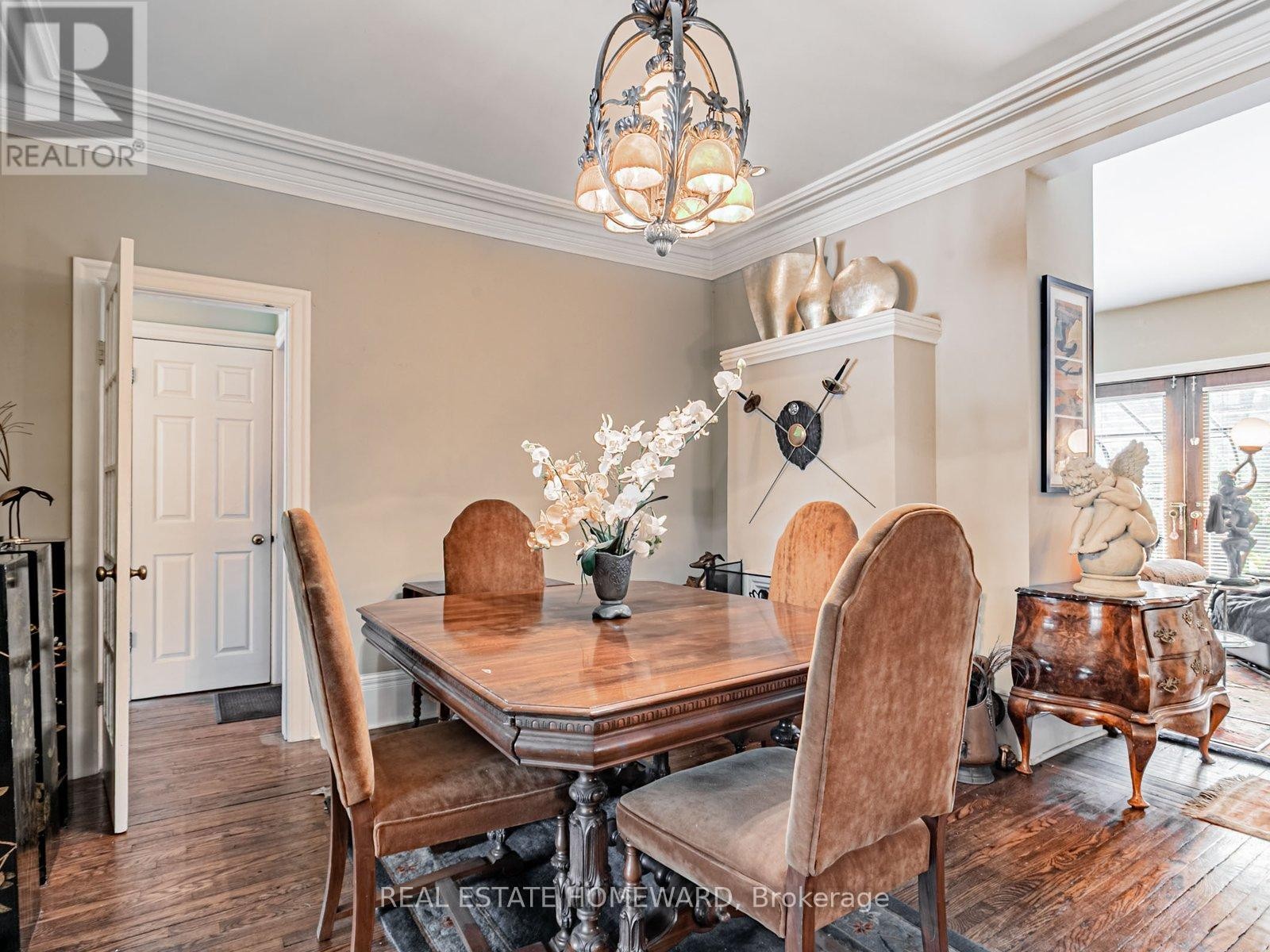












39 WOLFREY AVENUE

,
Toronto (North Riverdale),




Ontario
M4K1K9

