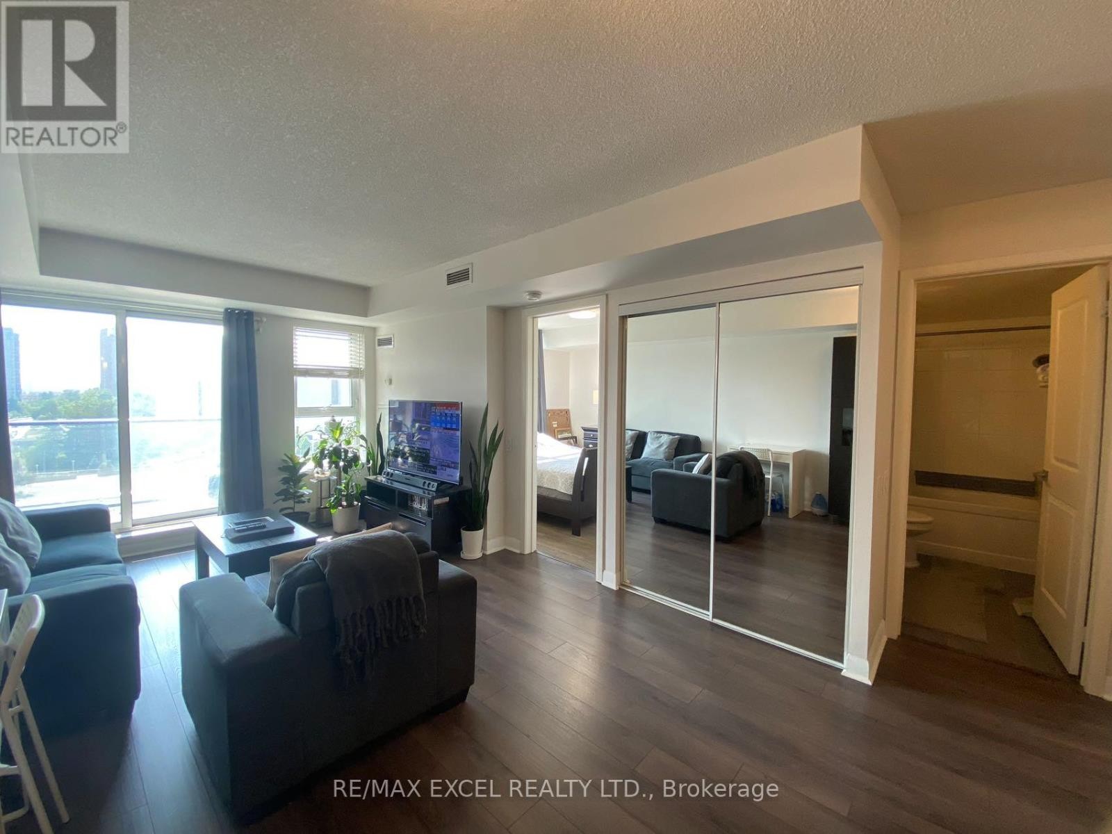 












809 - 190 BOROUGH DRIVE

,
Toronto (Bendale),




Ontario
M1P0B6


