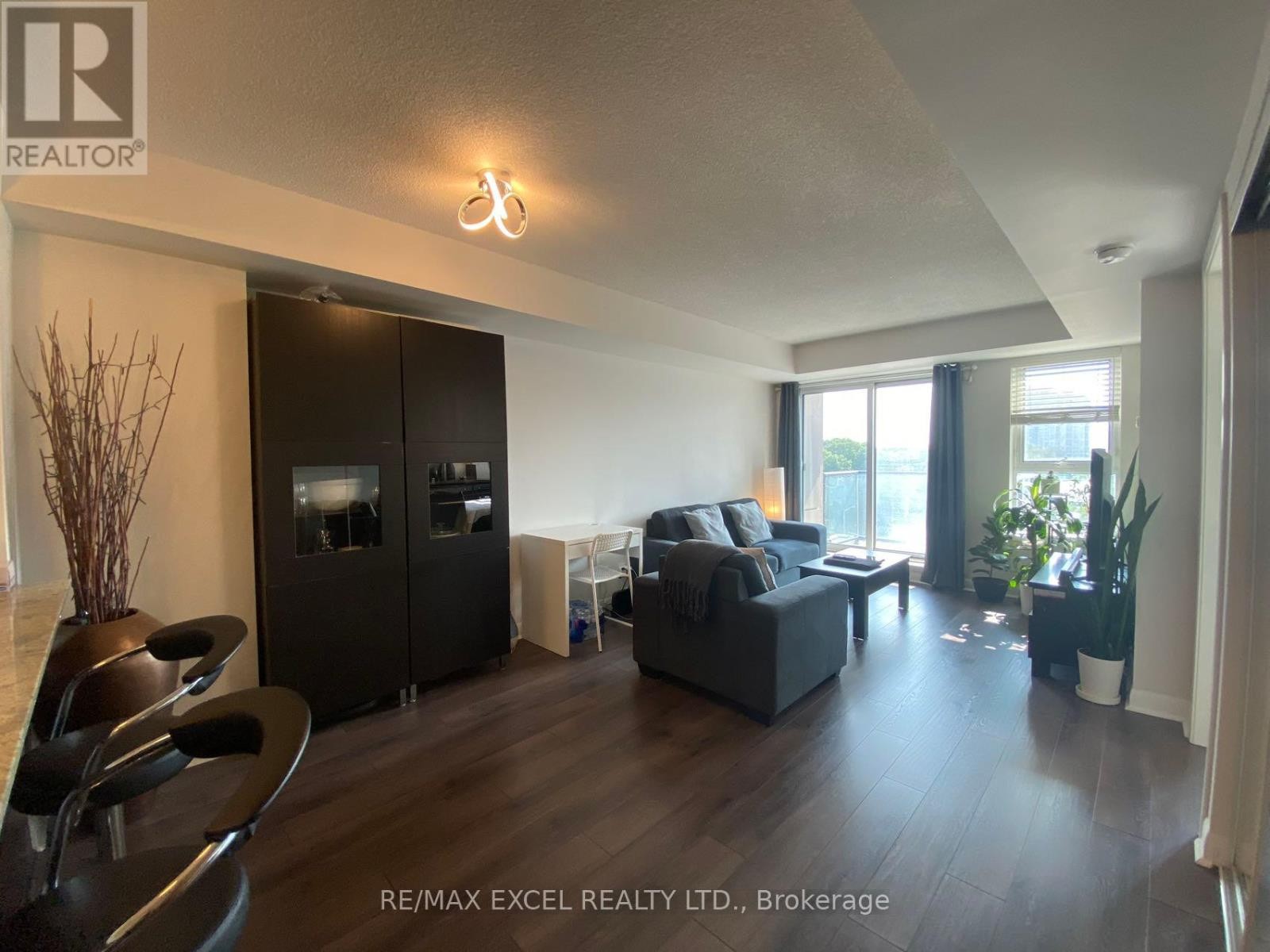 












809 - 190 BOROUGH DRIVE

,
Toronto (Bendale),




Ontario
M1P0B6

