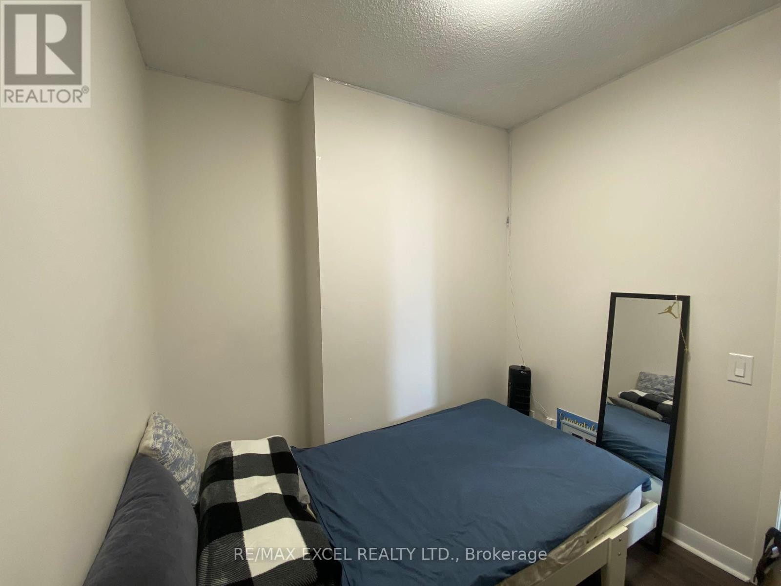 












809 - 190 BOROUGH DRIVE

,
Toronto (Bendale),




Ontario
M1P0B6


