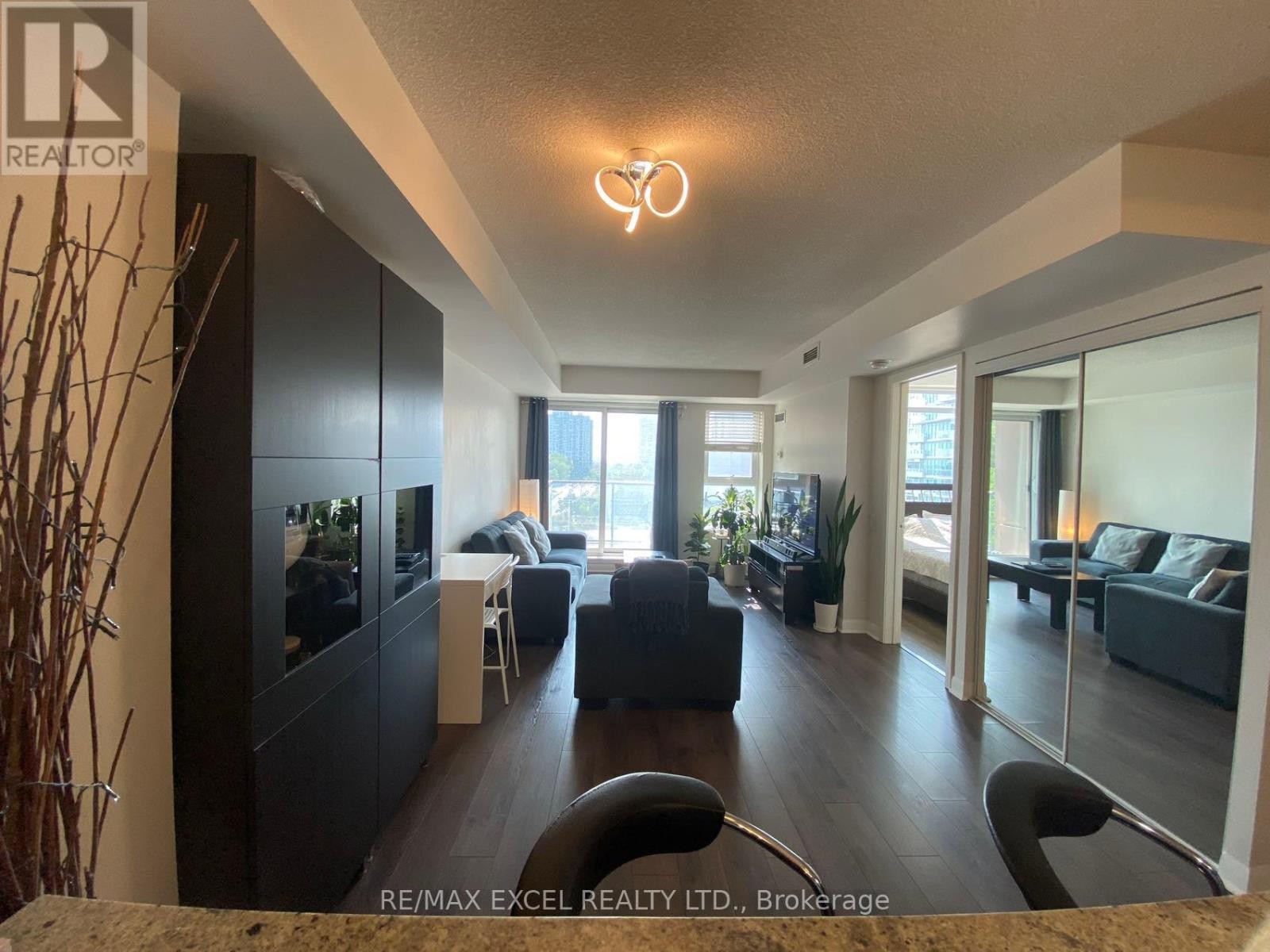 












809 - 190 BOROUGH DRIVE

,
Toronto (Bendale),




Ontario
M1P0B6

