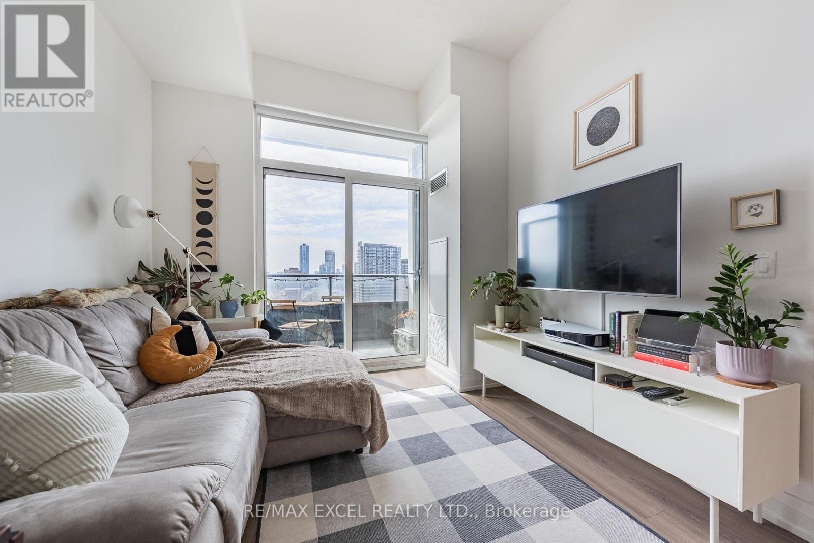 












907 - 3121 SHEPPARD AVENUE E

,
Toronto (Tam O'Shanter-Sullivan),




Ontario
M1T0B6

