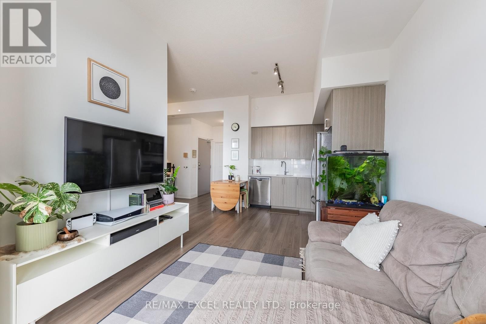 












907 - 3121 SHEPPARD AVENUE E

,
Toronto (Tam O'Shanter-Sullivan),




Ontario
M1T0B6

