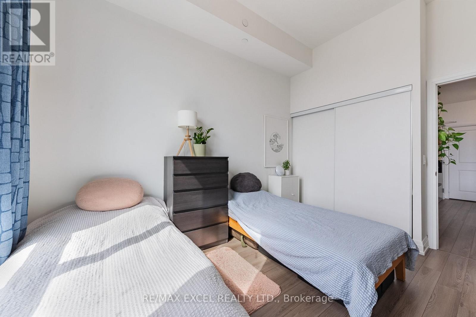 












907 - 3121 SHEPPARD AVENUE E

,
Toronto (Tam O'Shanter-Sullivan),




Ontario
M1T0B6

