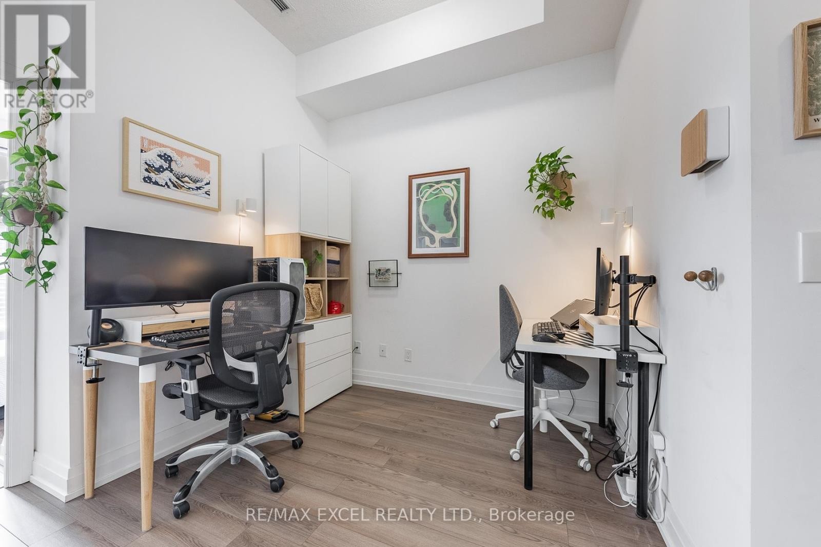 












907 - 3121 SHEPPARD AVENUE E

,
Toronto (Tam O'Shanter-Sullivan),




Ontario
M1T0B6

