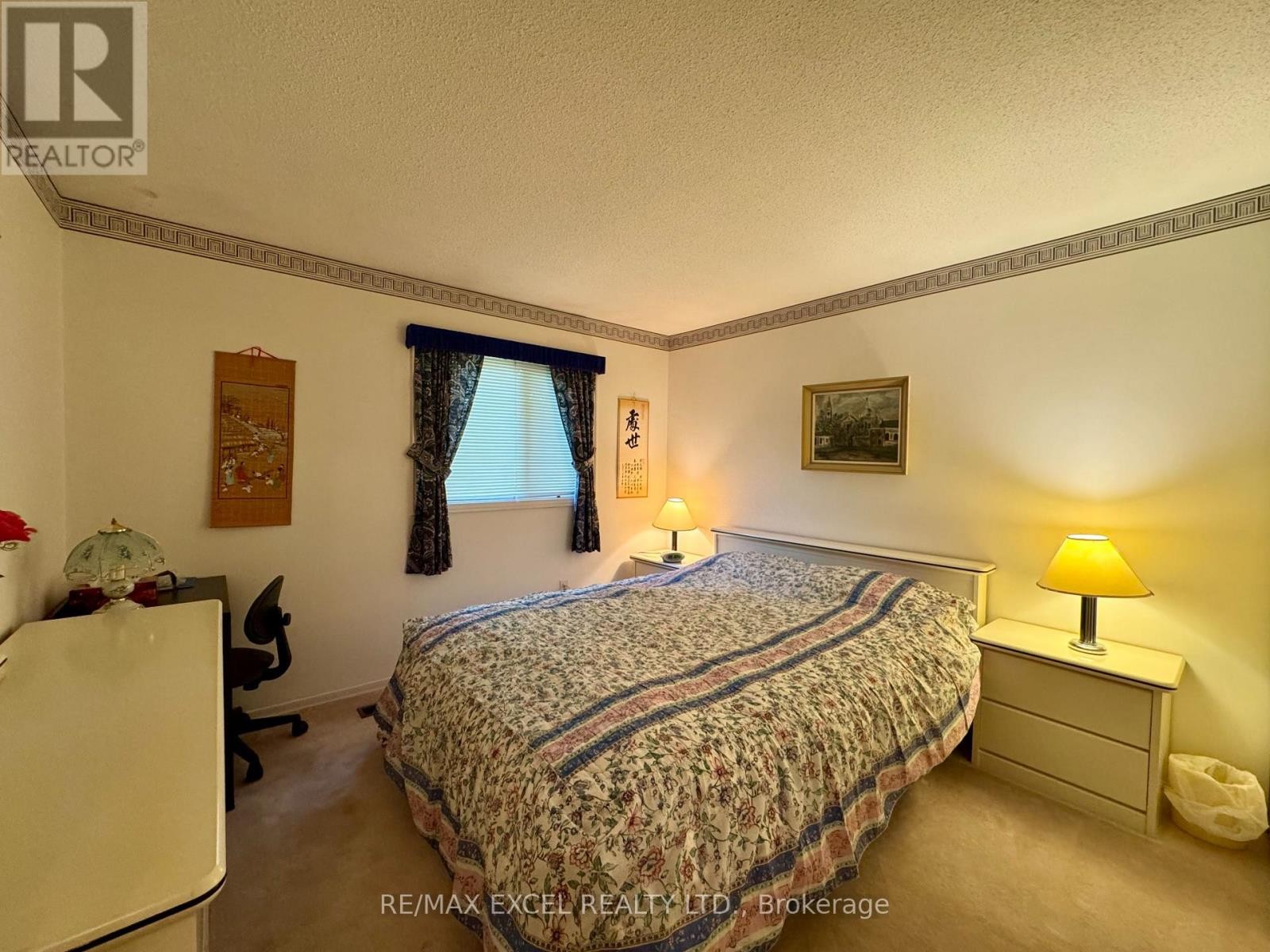 












53 DELBURN DRIVE

,
Toronto (Agincourt North),




Ontario
M1V1A8

