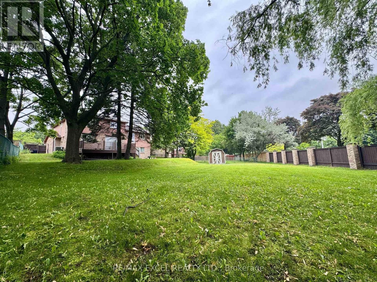












53 DELBURN DRIVE

,
Toronto (Agincourt North),




Ontario
M1V1A8

