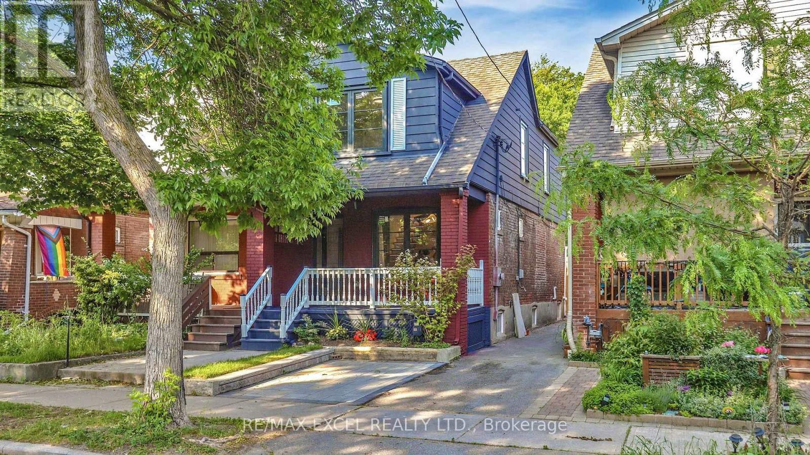












117 GLEBEMOUNT AVENUE

,
Toronto (Danforth),




Ontario
M4C3R9

