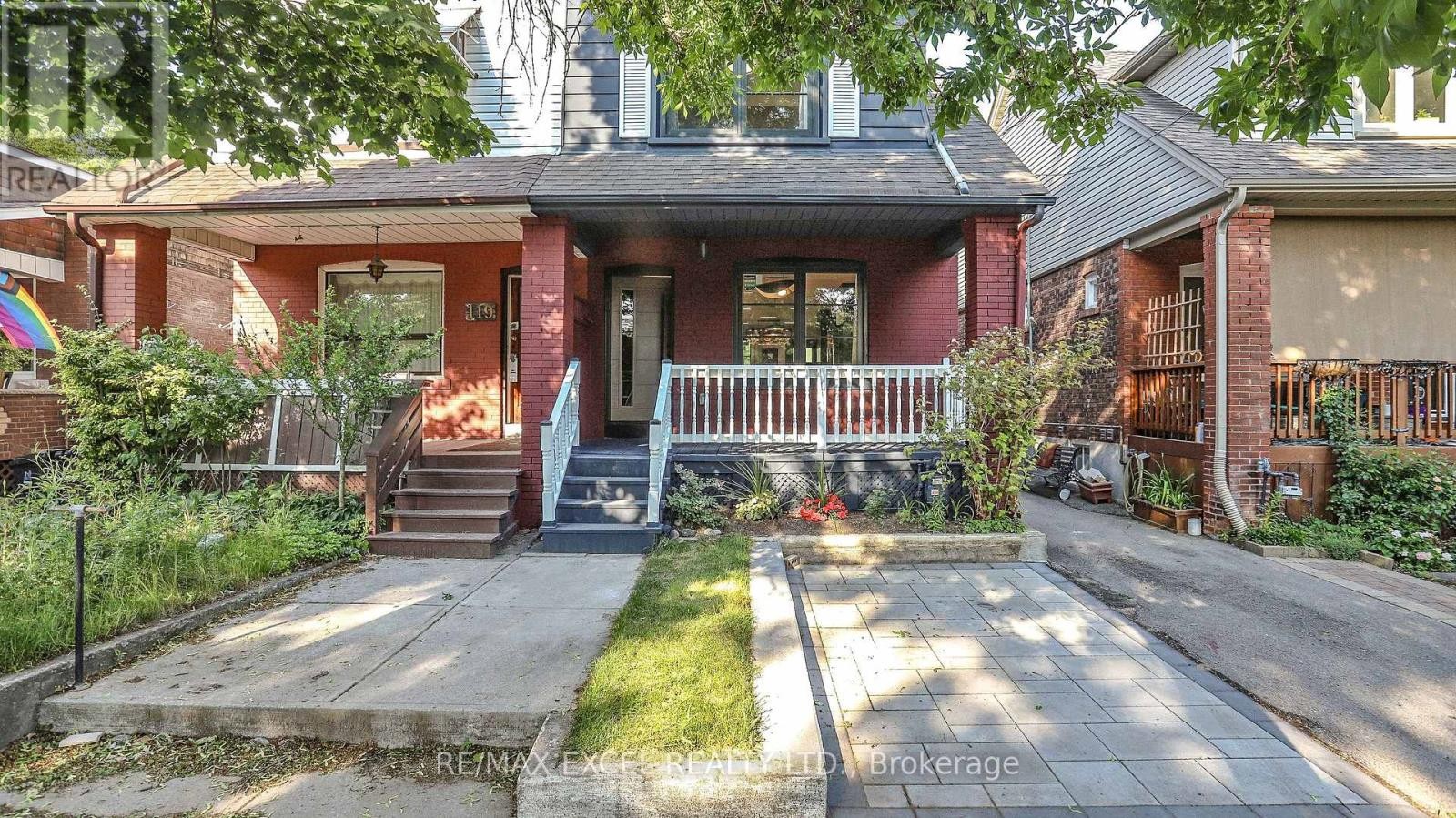 












117 GLEBEMOUNT AVENUE

,
Toronto (Danforth),




Ontario
M4C3R9

