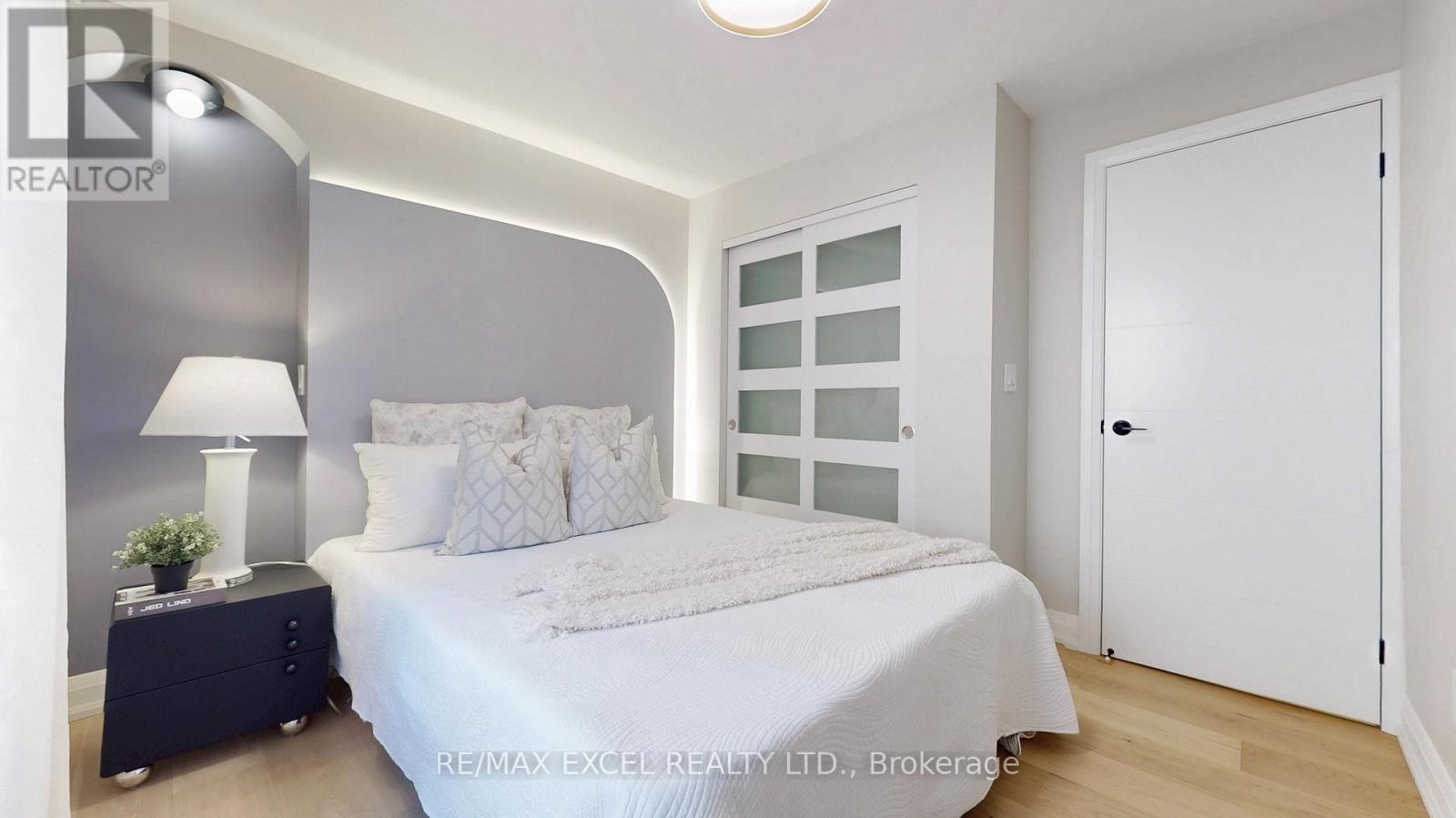 












117 GLEBEMOUNT AVENUE

,
Toronto (Danforth),




Ontario
M4C3R9

