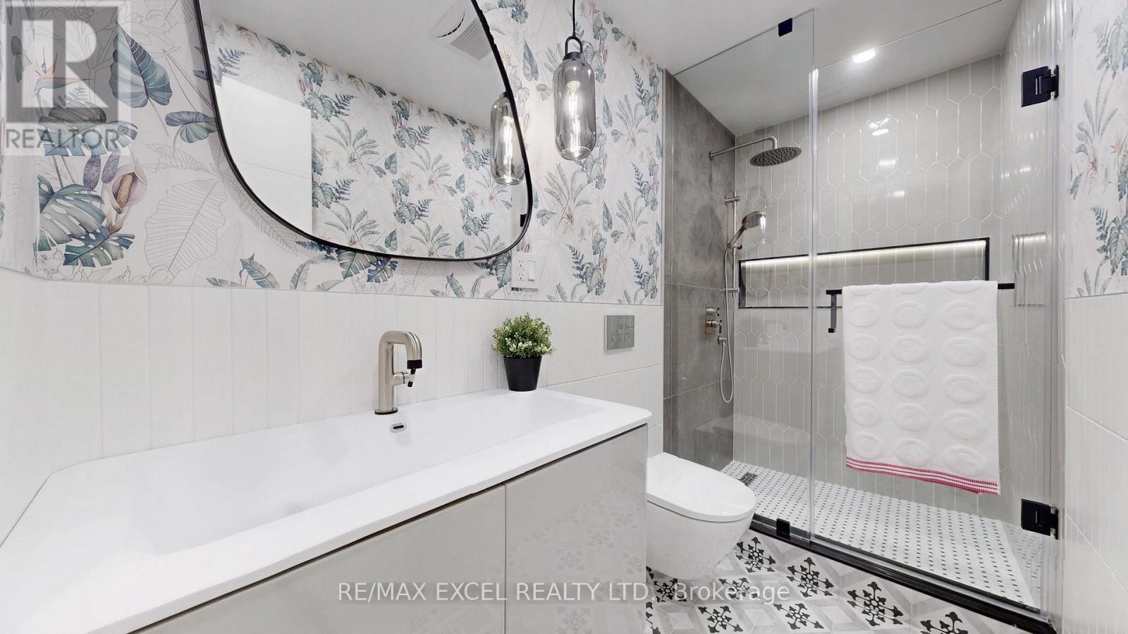 












117 GLEBEMOUNT AVENUE

,
Toronto (Danforth),




Ontario
M4C3R9

