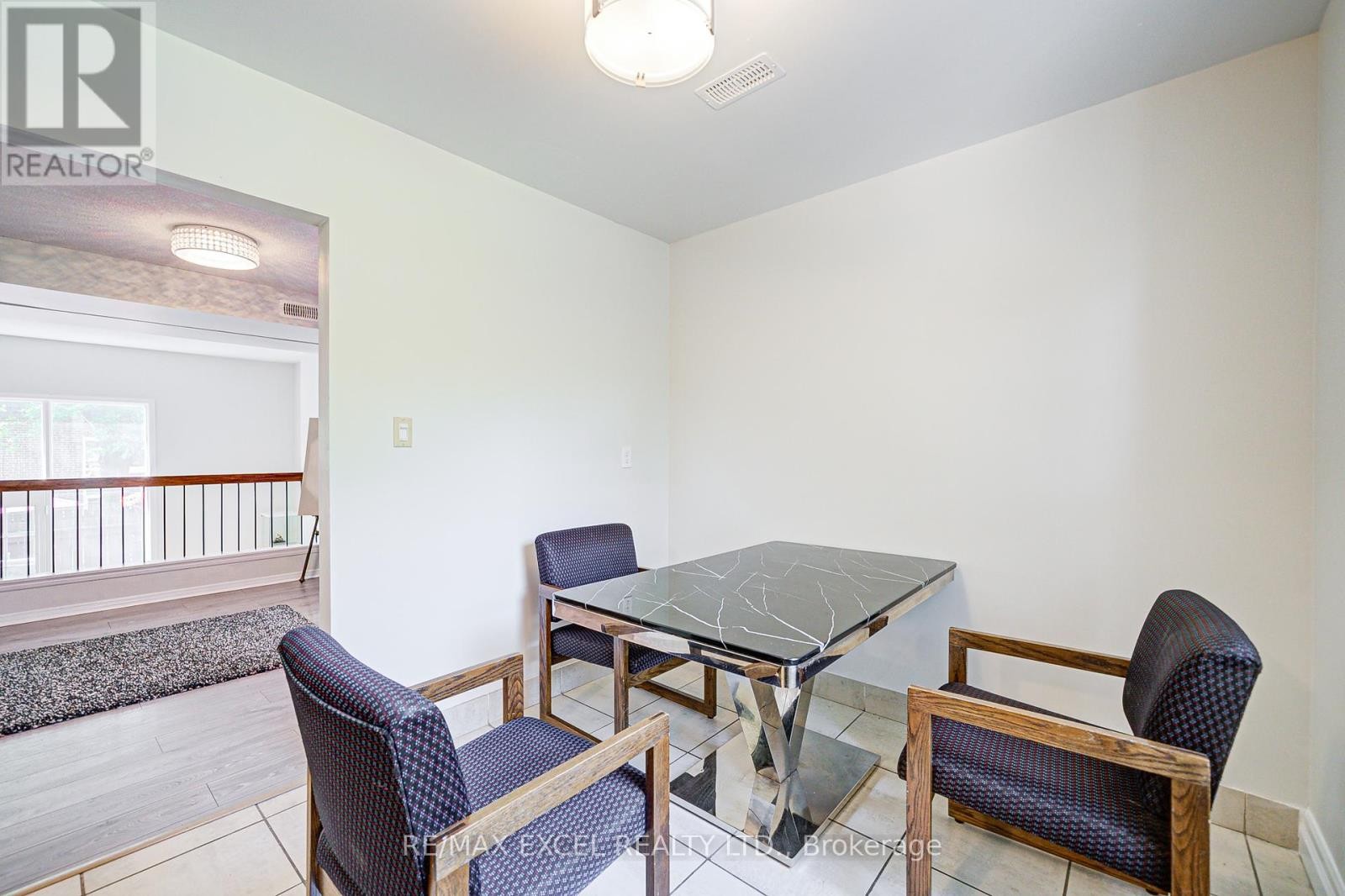 












1 - 20 CROCKAMHILL DRIVE

,
Toronto (Agincourt North),




Ontario
M1S3H1

