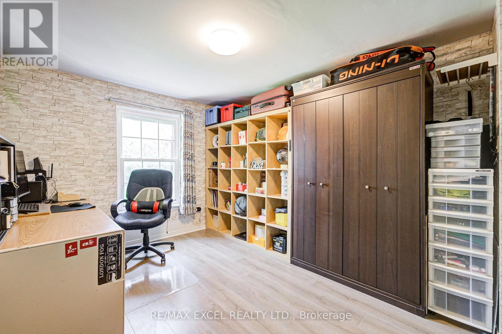 












1 - 20 CROCKAMHILL DRIVE

,
Toronto (Agincourt North),




Ontario
M1S3H1


