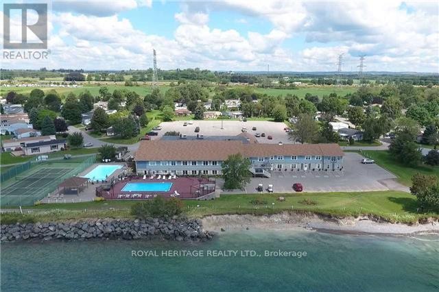 












17 FAIRWAY DRIVE

,
Clarington (Newcastle),




Ontario
L1B1B3

