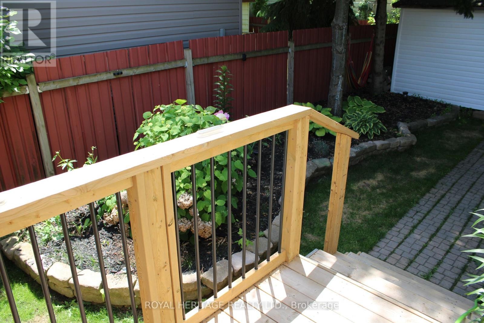 












228 COURT STREET

,
Oshawa (Central),




Ontario
L1H4W7


