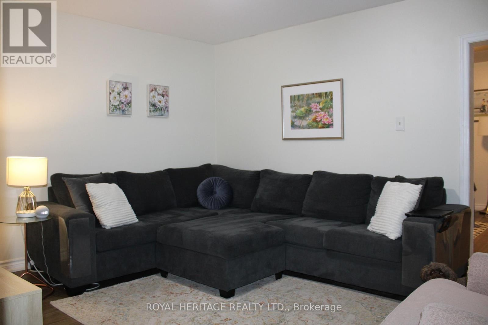 












228 COURT STREET

,
Oshawa (Central),




Ontario
L1H4W7

