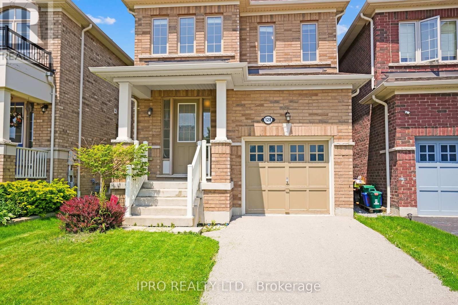 












128 BRIDLEWOOD BOULEVARD

,
Whitby (Rolling Acres),




Ontario
L1R0N2

